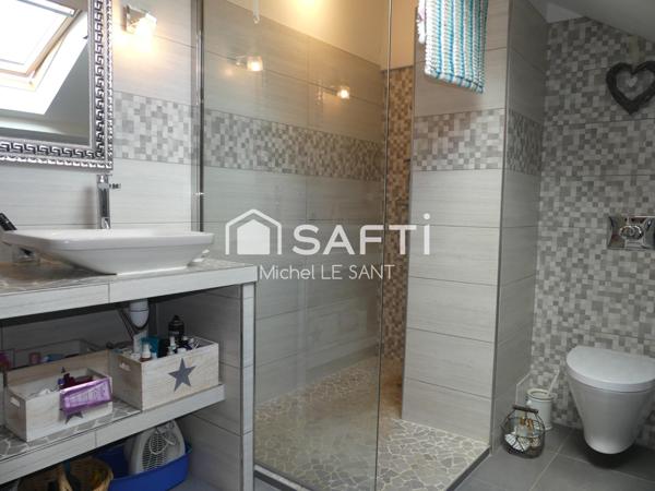 Maison familiale avec sous-sol total.