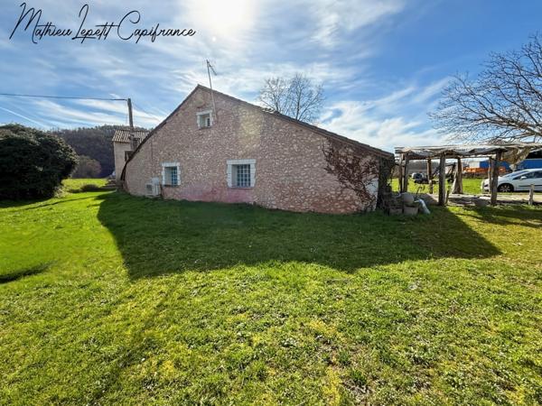 Dpt Dordogne (24), à vendre maison P5 - Terrain de 4321 M²– campagne d’Antonne-et-Trigonant – 120 m²