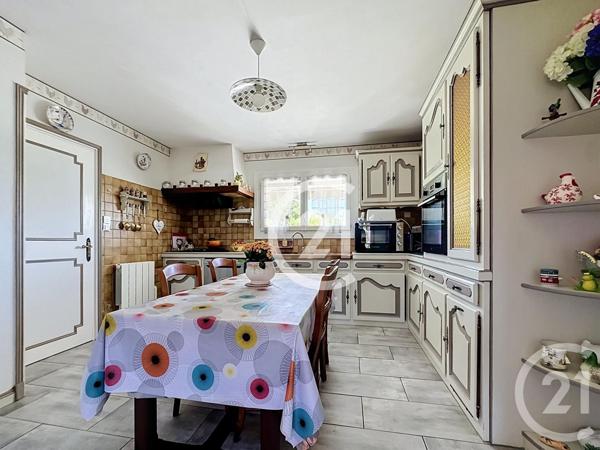 Maison à vendre  4 pièces - 102 m 2   COGNAC  - 16