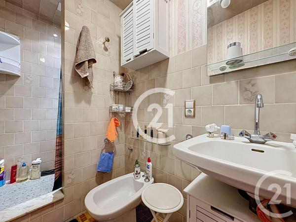 Maison à vendre  4 pièces - 102 m 2   COGNAC  - 16