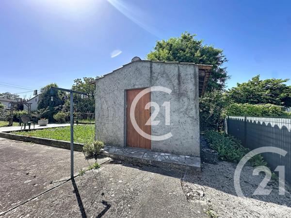 Maison à vendre  4 pièces - 102 m 2   COGNAC  - 16