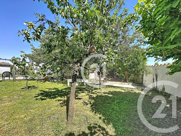 Maison à vendre  4 pièces - 102 m 2   COGNAC  - 16