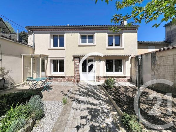 Maison à vendre  4 pièces - 102 m 2   COGNAC  - 16