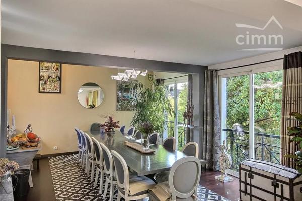 Maison Atypique de 9 pièces à Gournay sur Marne