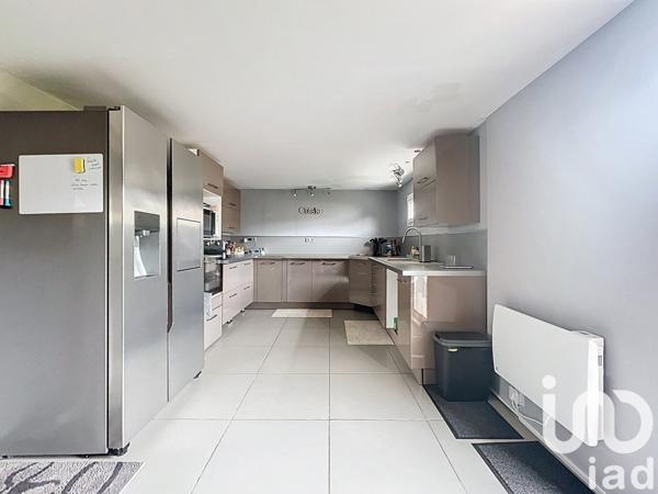 Maison 6 pièces de 125 m² à Dordives (45680)