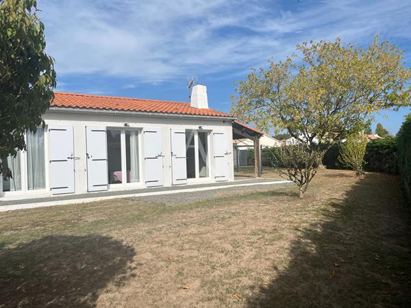 LOCATION maison meublée à La Chaize Giraud 3 pièce(s) 64 m2