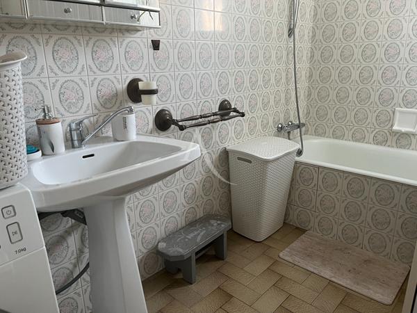 LOCATION maison meublée à La Chaize Giraud 3 pièce(s) 64 m2