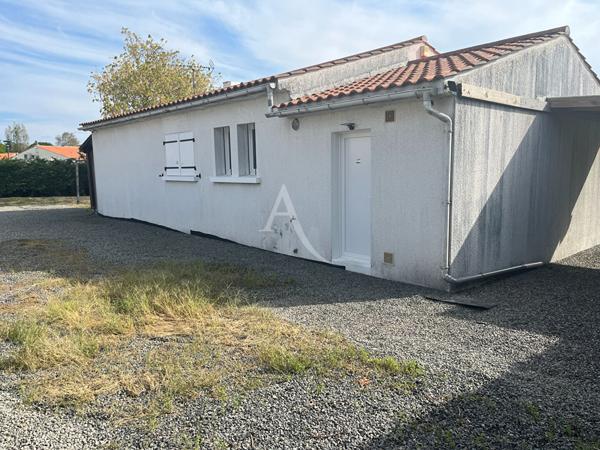 LOCATION maison meublée à La Chaize Giraud 3 pièce(s) 64 m2