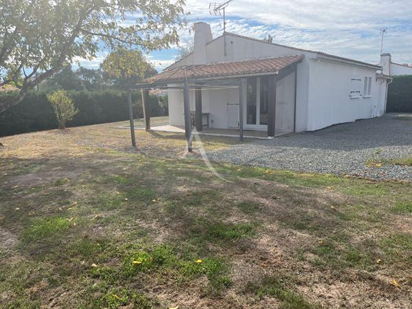 LOCATION maison meublée à La Chaize Giraud 3 pièce(s) 64 m2