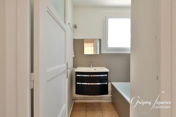 T3 de 55 m² avec balcon – 2 chambres – Saint-Étienne Proche cours Fauriel et Parc de l’Europe