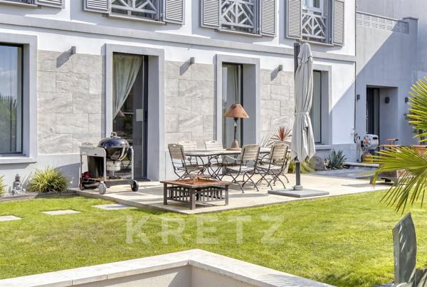 Maison d'exception rénovée avec piscine chauffée et vue mer - Le Havre