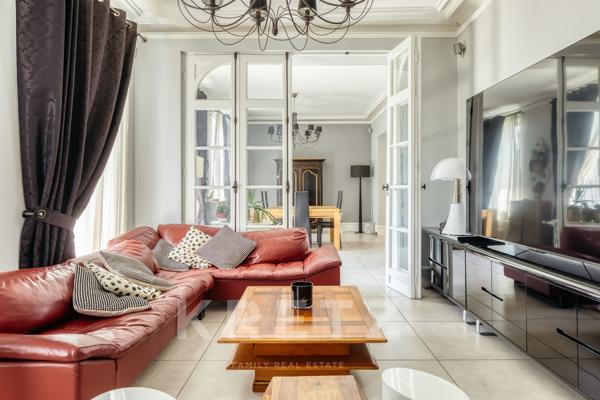 Maison d'exception rénovée avec piscine chauffée et vue mer - Le Havre