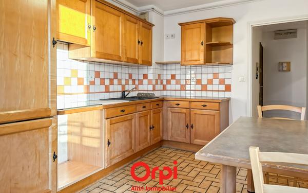 Appartement à vendre    3 pièces • 76,21 m2 Montluçon