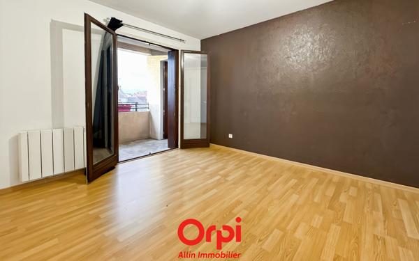 Appartement à vendre    3 pièces • 76,21 m2 Montluçon