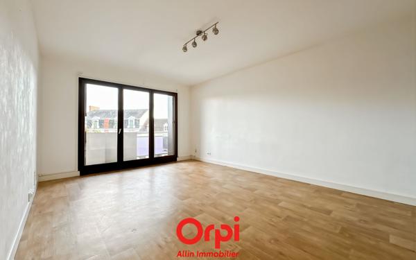 Appartement à vendre    3 pièces • 76,21 m2 Montluçon