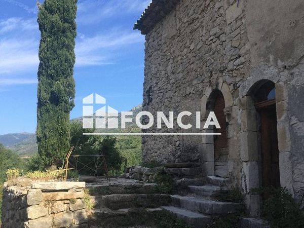 À vendre Maison 8 pièces 298 m² - Châteauneuf-miravail 04200