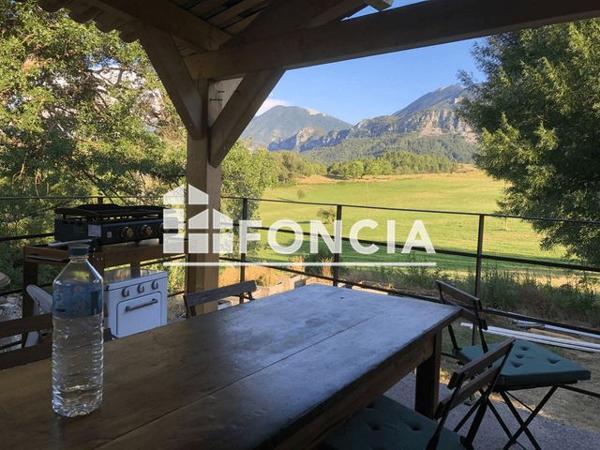 À vendre Maison 8 pièces 298 m² - Châteauneuf-miravail 04200