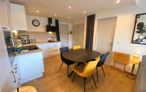 Vente Appartement P3 + PARKING + CELLIER rénové(e) Le grau-du-roi   