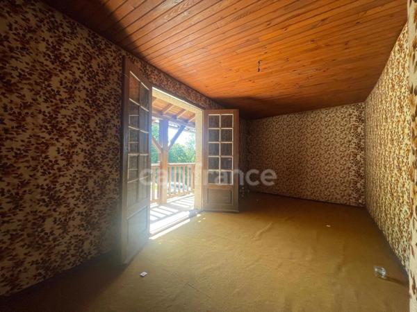 Maison à vendre 6 pièces ALTILLAC (19)