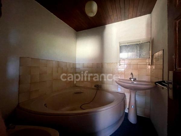 Maison à vendre 6 pièces ALTILLAC (19)