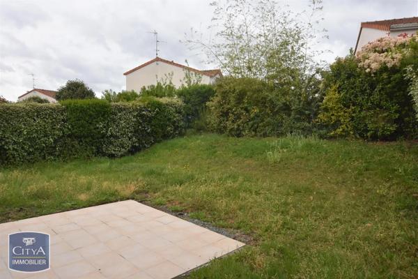 Maison à louer 4 pièces 86.42m² Cholet (49300)