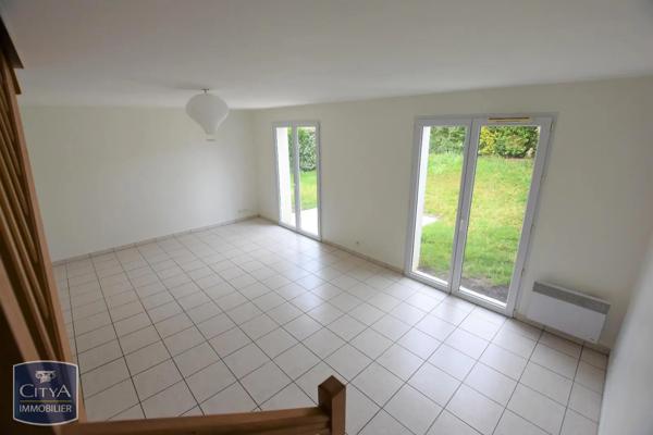 Maison à louer 4 pièces 86.42m² Cholet (49300)