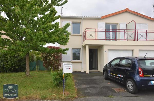 Maison à louer 4 pièces 86.42m² Cholet (49300)