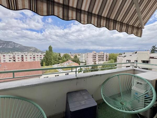 Vente                                                      Appartement
                        
                     4 pièces                      81 m2                     à Fontaine