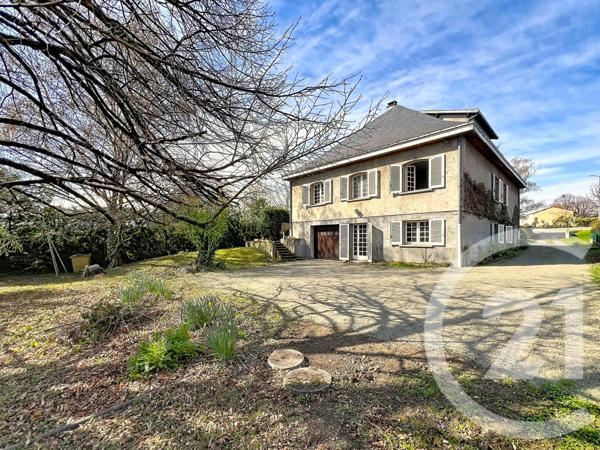 Maison à vendre  10 pièces - 242 m2 COURNON D AUVERGNE - 63