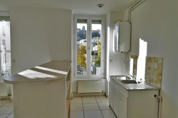 Appartement · Location Saint Etienne (42000) 2 pièces · 47m²