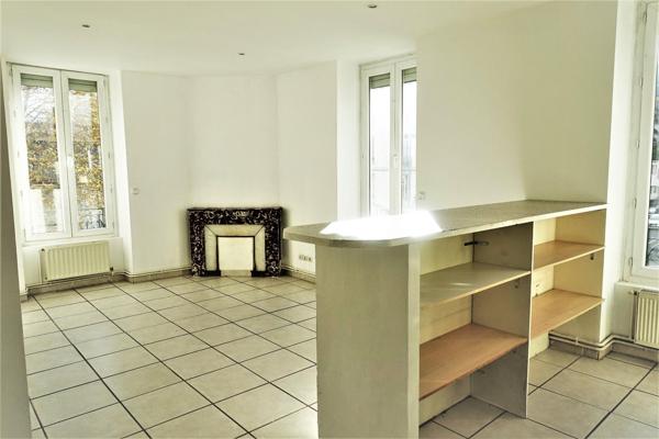 Appartement · Location Saint Etienne (42000) 2 pièces · 47m²