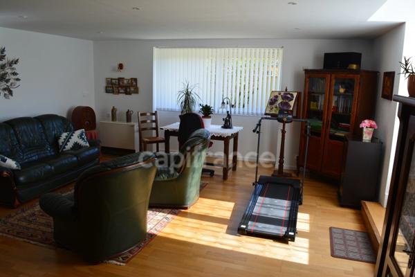 Dpt Cher (18), à vendre proche de NEVERS maison P8 Garage atelier