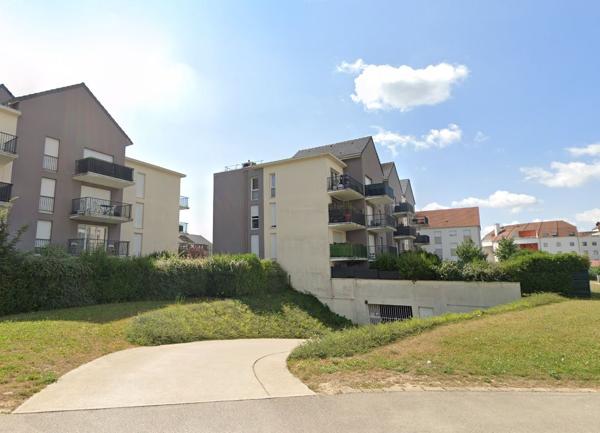 Parking · Location Chevigny St Sauveur (21800)