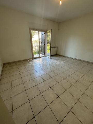 Maison de village de 180 m²