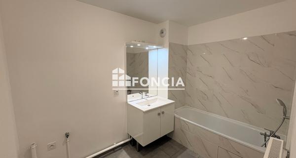 Location Appartement 3 pièces 61.72 m² - Bussy-saint-georges 77600