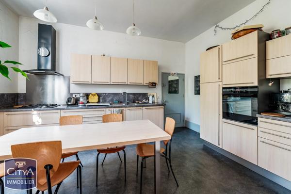 Maison à vendre 9 pièces 240m² Cusset (03300)