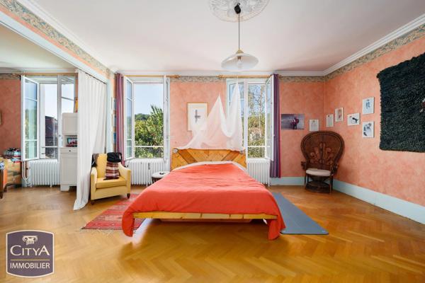 Maison à vendre 9 pièces 240m² Cusset (03300)