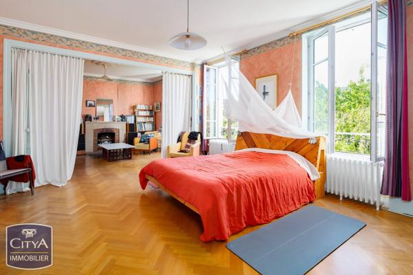 Maison à vendre 9 pièces 240m² Cusset (03300)