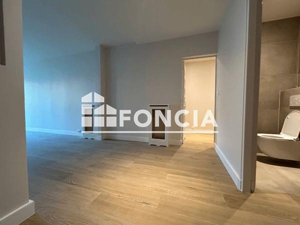 Location Appartement 3 pièces 100.1 m² - 12 ALLEE DES DELIEUSES Louveciennes 78430