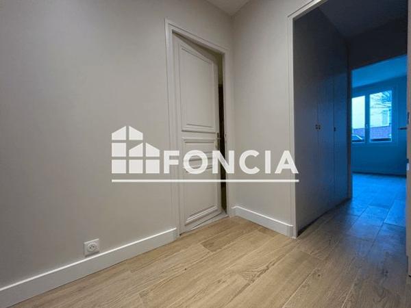 Location Appartement 3 pièces 100.1 m² - 12 ALLEE DES DELIEUSES Louveciennes 78430