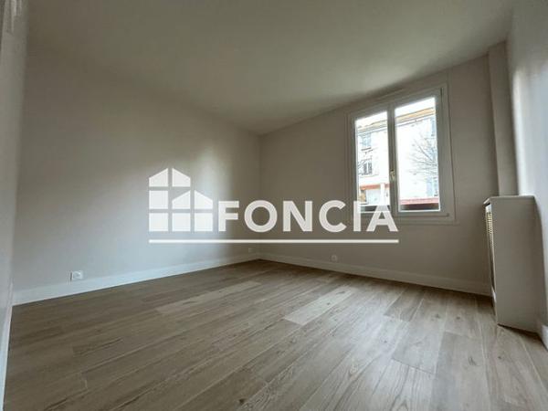 Location Appartement 3 pièces 100.1 m² - 12 ALLEE DES DELIEUSES Louveciennes 78430
