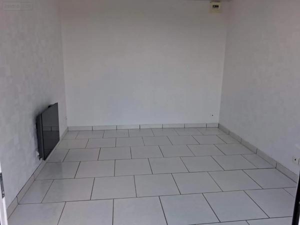 Location - Maison Lesquielles-Saint-Germain 02120 5 pièces 79 m 2