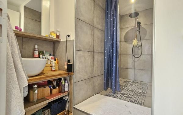 Vente Immeuble 3 appartements à rénover Port-sainte-marie   