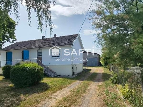 Plusieurs options pour cette demeure, la possibilité d'un appartement ou local indépendant de 35m2 + 160m2 de hangar pour mécanique, entrepôt de stockage, camping car ou autres + un emplacement idéalement situé aux portes de tout Châtellerault...