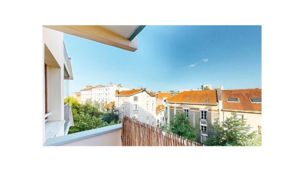 Facultés, Appartement 3 pièces avec stationnement , cave et balcon
