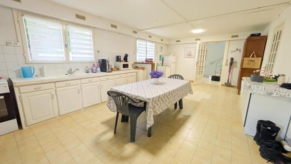 MAISON DE 110 M² HABITABLES MAIS 200 m² POSSIBLES SANS EFFORT !