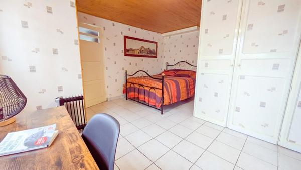 MAISON DE 110 M² HABITABLES MAIS 200 m² POSSIBLES SANS EFFORT !