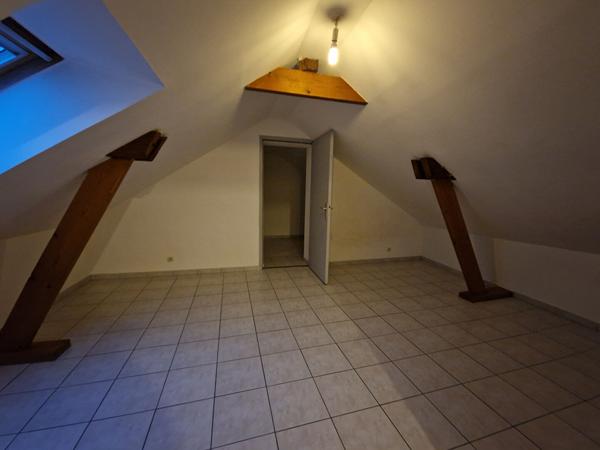 a louer T4 EN DUPLEX 5 MN DE BRISSAC