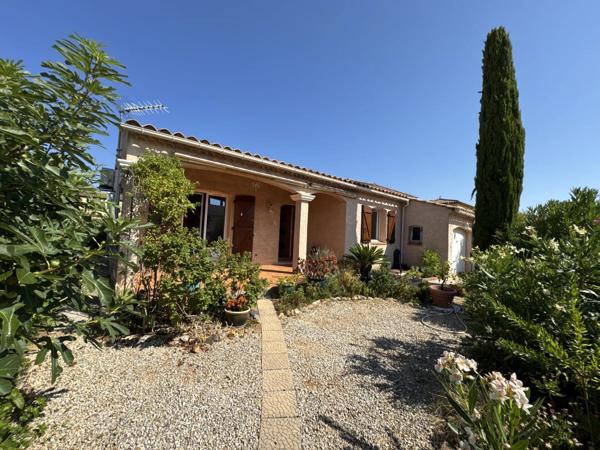 Vente                                                      Maison
                        
                     4 pièces                                         à La Londe-les-Maures