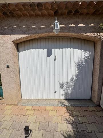 Vente                                                      Maison
                        
                     4 pièces                                         à La Londe-les-Maures